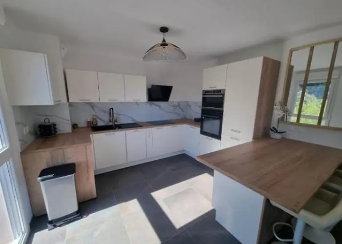 Apartment Beautiful Swimming Pool Aircon *