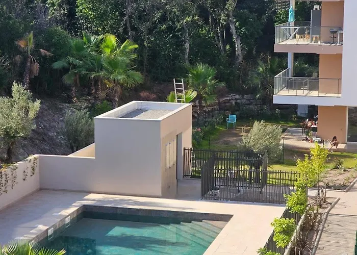 Beautiful Swimming Pool Aircon